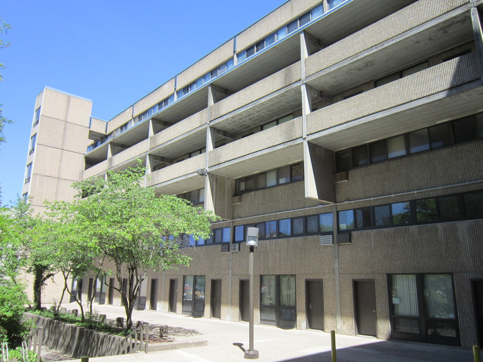 The Savannah in Rochester, NY - Building Photo