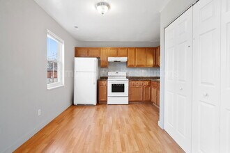 334 Mt Everest Dr in Fenton, MO - Building Photo - Building Photo