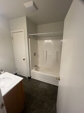 129 Allen St, Unit Apt 3 in Dunmore, PA - Building Photo - Building Photo