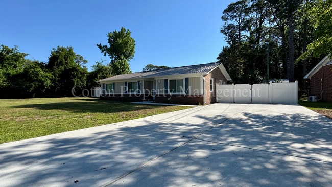 366 Lullwater Dr in Wilmington, NC - Building Photo - Building Photo
