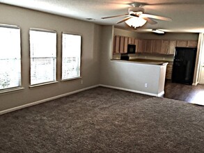 244 Tigers Paw Dr in Pooler, GA - Building Photo - Building Photo