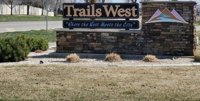 property at 5817 Arrowleaf Trail