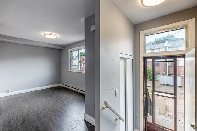 Towns at Holborn in Kitchener, ON - Building Photo - Interior Photo