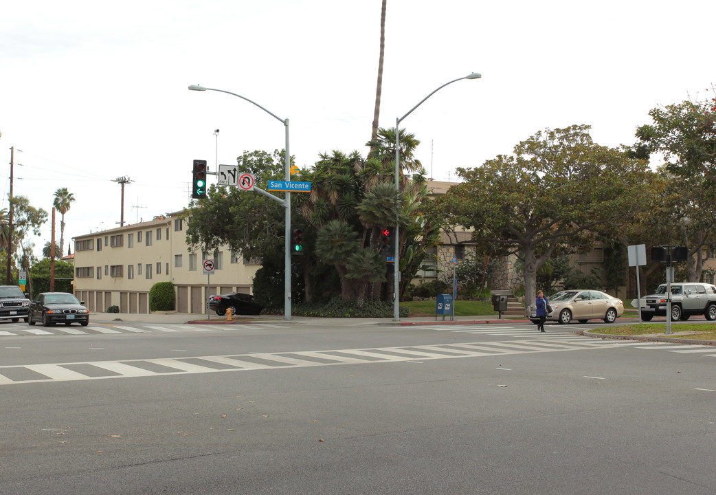 The Pacific Apartments in Santa Monica, CA - Building Photo