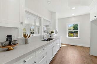 179 College Way in Auburn, CA - Foto de edificio - Building Photo