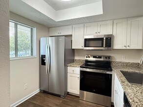 4307 Holly Tree Rd in Wilmington, NC - Building Photo - Building Photo
