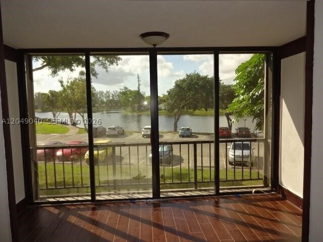 property at 3690 Inverrary Dr