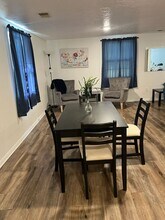 4946 Camden St, Unit Little Camden in Indianapolis, IN - Foto de edificio - Building Photo
