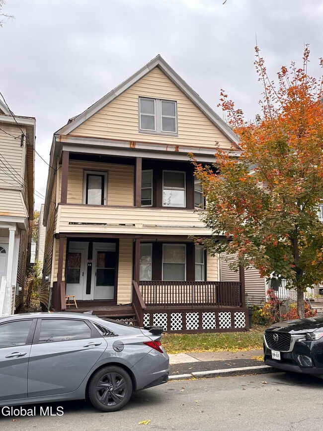 property at 33 Morris St