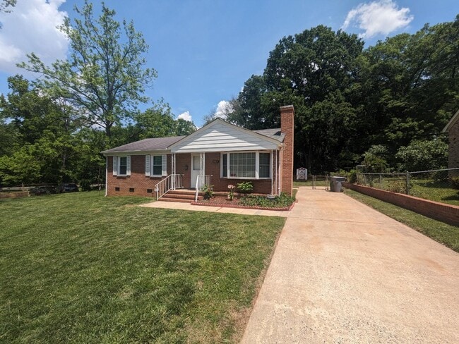 property at 3215 Barfield Dr
