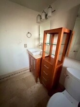 17318 NW 74th Ave, Unit 201 in Hialeah, FL - Foto de edificio - Building Photo