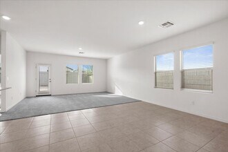 8124 S 64th Dr in Phoenix, AZ - Building Photo - Building Photo