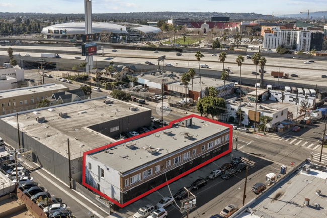 3800 S Grand Ave in Los Angeles, CA - Building Photo - Primary Photo