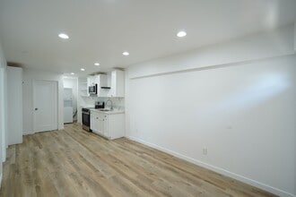 26074 Bay Ave in Moreno Valley, CA - Building Photo - Building Photo