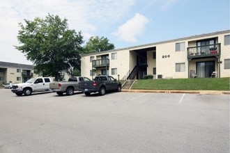 Tanglewood Apartments in Athens, AL - Building Photo - Building Photo