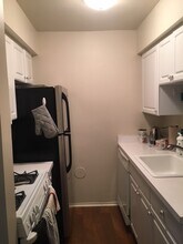 525 Long Shore Dr, Unit 525B Longshore Dr in Ann Arbor, MI - Building Photo - Building Photo