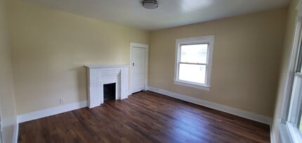 515 W Magnolia Ave, Unit 1 in Johnson City, TN - Foto de edificio - Building Photo