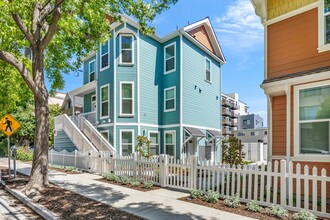 2016-2020 Dwight Way in Berkeley, CA - Building Photo - Building Photo
