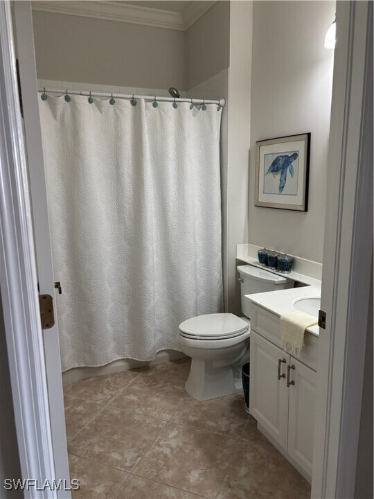 1262 Sweetwater Ln in Naples, FL - Building Photo