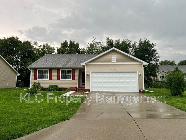 property at 2429 E Porter Ave