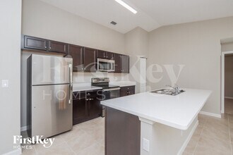 1000 Cranberry Rd SE in Palm Bay, FL - Building Photo - Building Photo