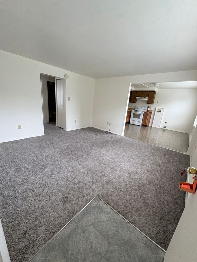 111 Lenox Ave in East Stroudsburg, PA - Building Photo - Building Photo