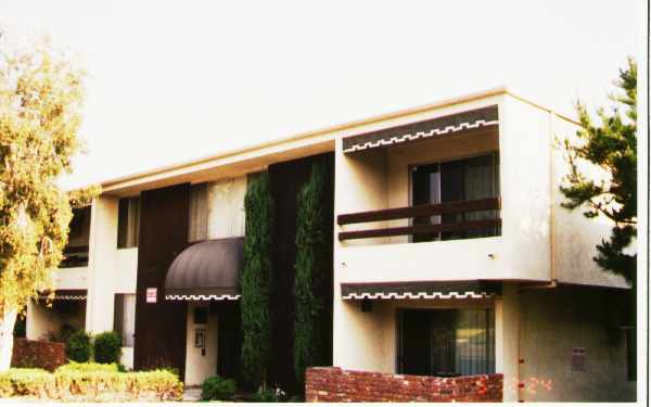 Corteen Place in North Hollywood, CA - Building Photo - Primary Photo