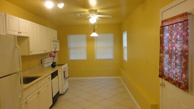1550 5th Ct in Vero Beach, FL - Building Photo - Building Photo