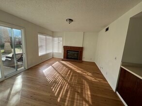 3242 Rollingridge Ave in Palmdale, CA - Building Photo - Building Photo