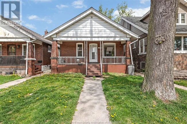 1548 Dougall Ave