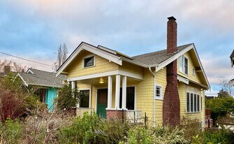 6210 20th Ave NE in Seattle, WA - Building Photo