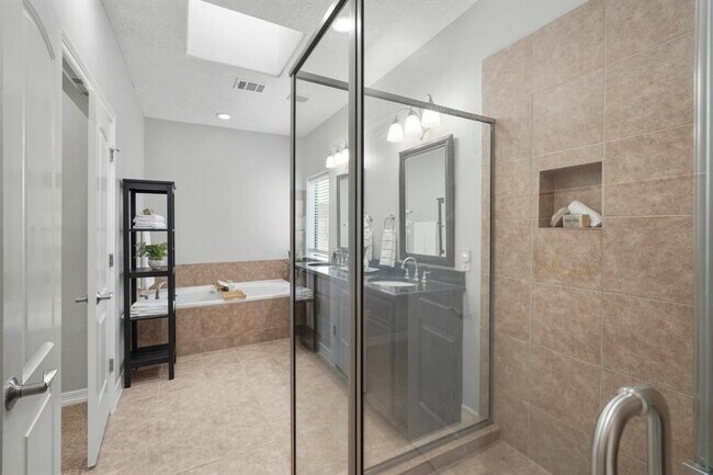 10618 Clearview Villa Pl