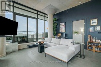 203 Catherine St in Ottawa, ON - Building Photo - Building Photo