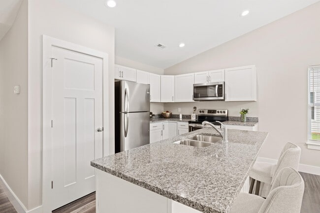 318 Willow Blossom Ln in Duncan, SC - Building Photo - Building Photo