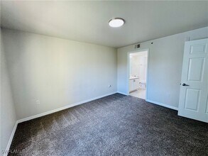 8284 Key Royal Cir in Naples, FL - Building Photo - Building Photo
