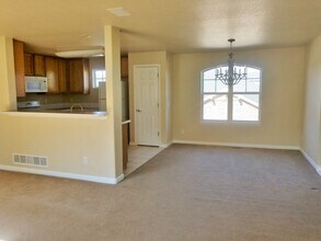7636 S Sicily Way in Aurora, CO - Building Photo - Building Photo