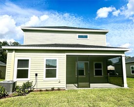 3210 NE 40th Ln in Ocala, FL - Foto de edificio - Building Photo