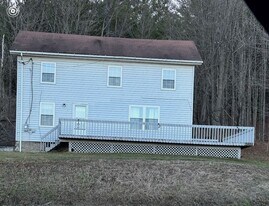 5854 Hayes Rd in Bath, NY - Building Photo