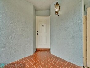 3727 NW 107th Terrace in Sunrise, FL - Building Photo - Building Photo