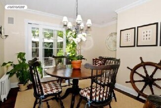 19 Maidstone Ave in East Hampton, NY - Building Photo - Building Photo