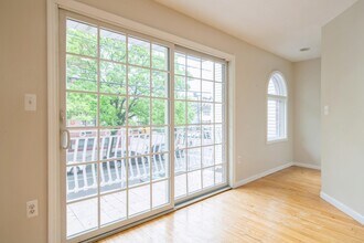 5 Hancock Ave in Jersey City, NJ - Building Photo - Building Photo