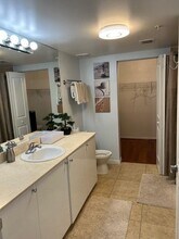 600 S Dixie Hwy, Unit 522 in West Palm Beach, FL - Building Photo - Building Photo