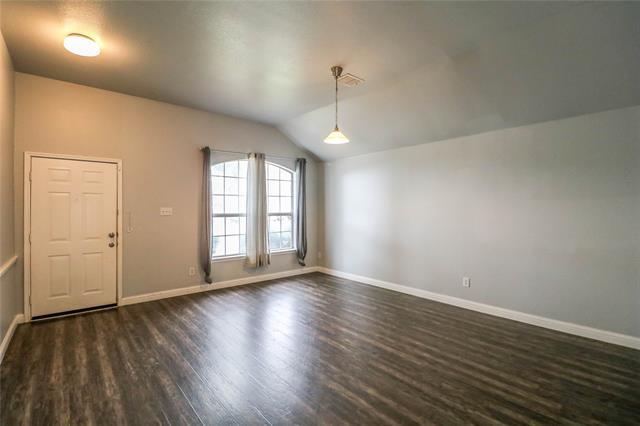 5413 Caribou Ridge Dr in Watauga, TX - Building Photo - Building Photo