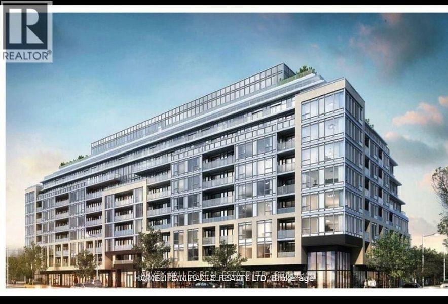 556-556 Marlee Ave in Toronto, ON - Building Photo
