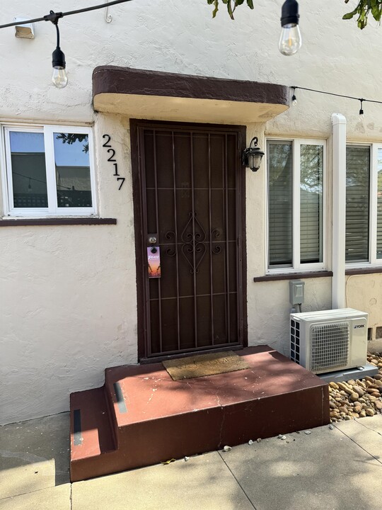 2217 Polk Ave in San Diego, CA - Building Photo