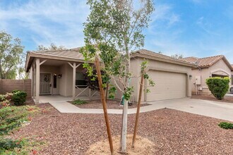 17067 W Young St in Surprise, AZ - Building Photo - Building Photo