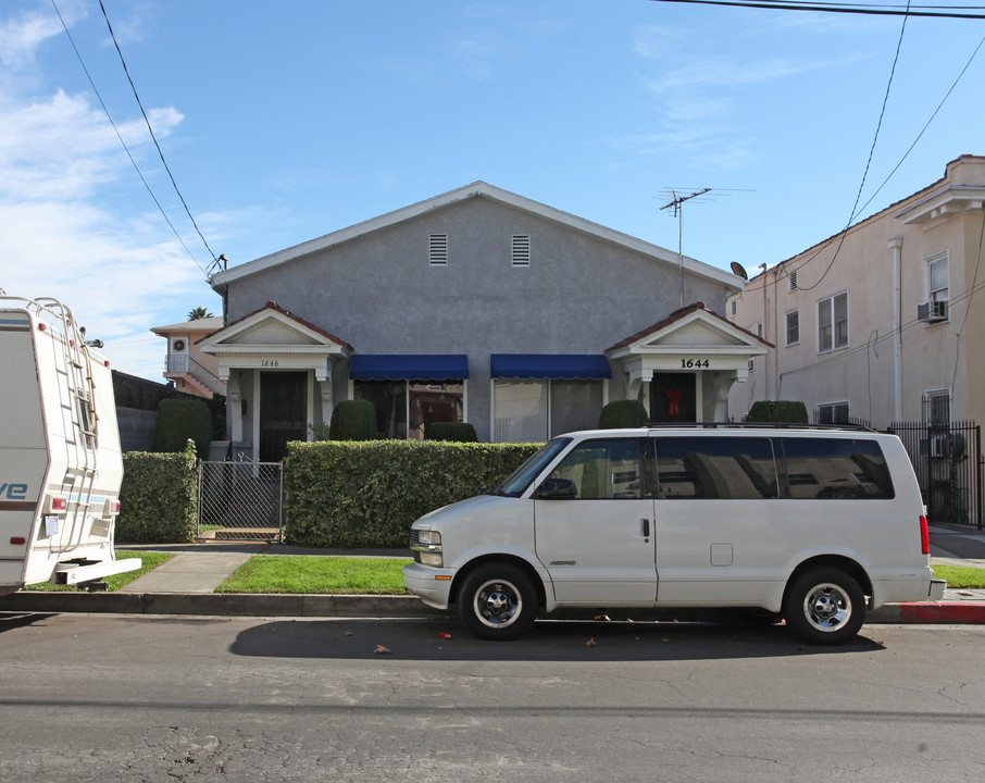 1644 Alexandria in Los Angeles, CA - Building Photo