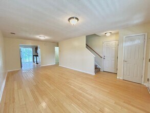 332 Denman Loop in Columbia, SC - Building Photo - Building Photo