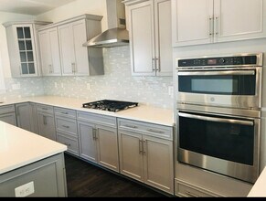 7197 McHenry Pl in Frederick, MD - Building Photo - Building Photo