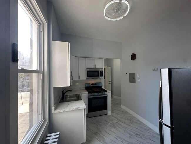 707 New York Ave in Union City, NJ - Building Photo - Building Photo